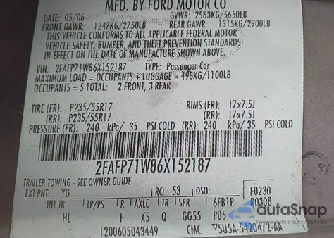 2006 Ford Crown Victoria Police Interceptor z USA, uszkodzony, nr VIN 2FAFP71W86X152187